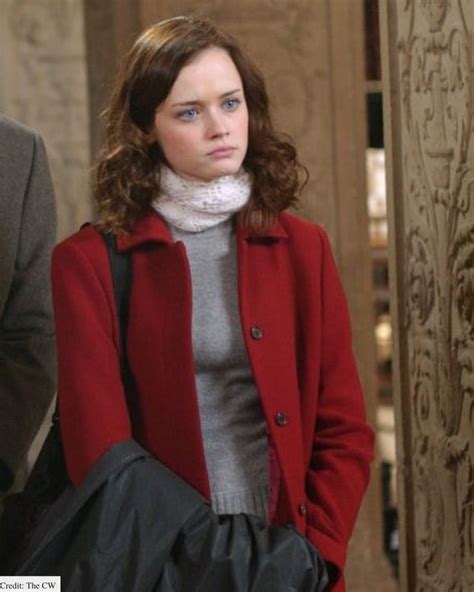 rory gilmore girls winter outfits.